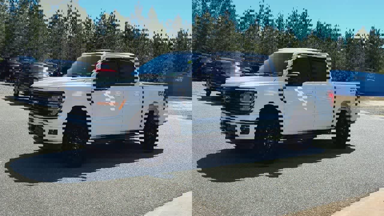 Used 2024 Ford F150 XLT w/ FX4 Off-Road Package image 4