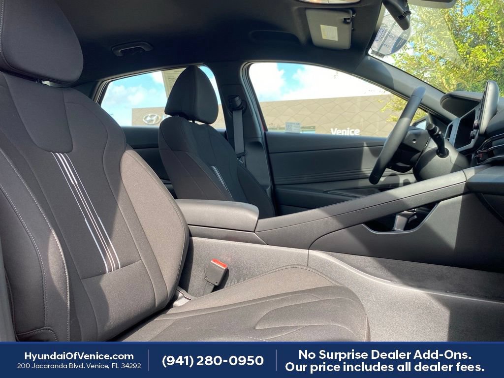 Certified 2025 Hyundai Elantra Sport FWD image 14