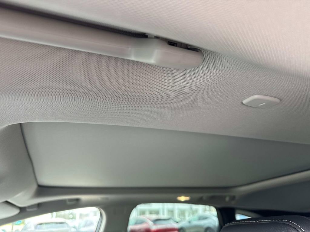 New 2025 Nissan Murano SL image 10