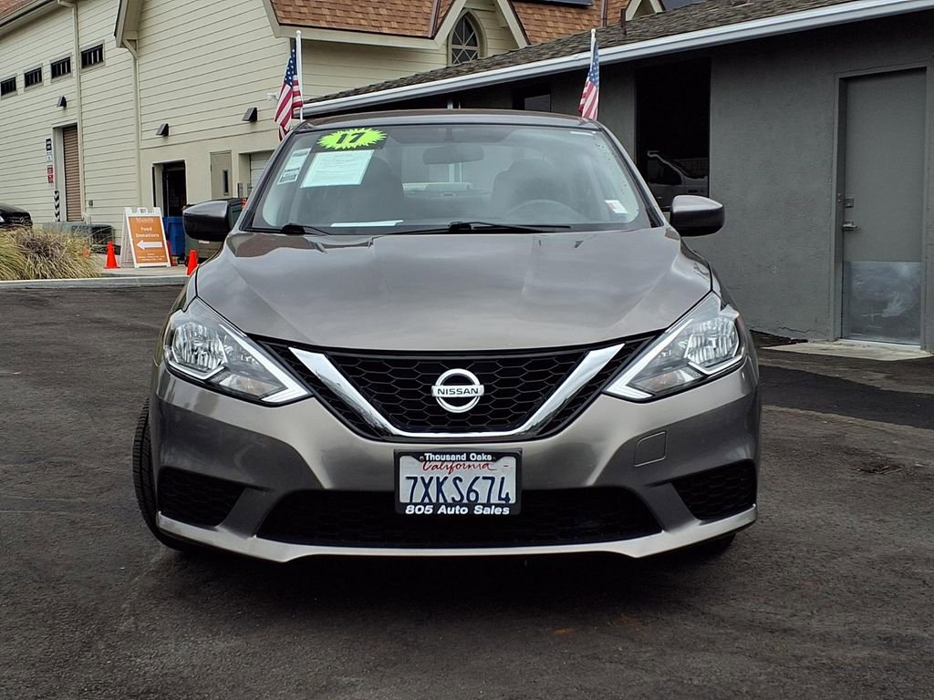 Used 2017 Nissan Sentra SV image 2