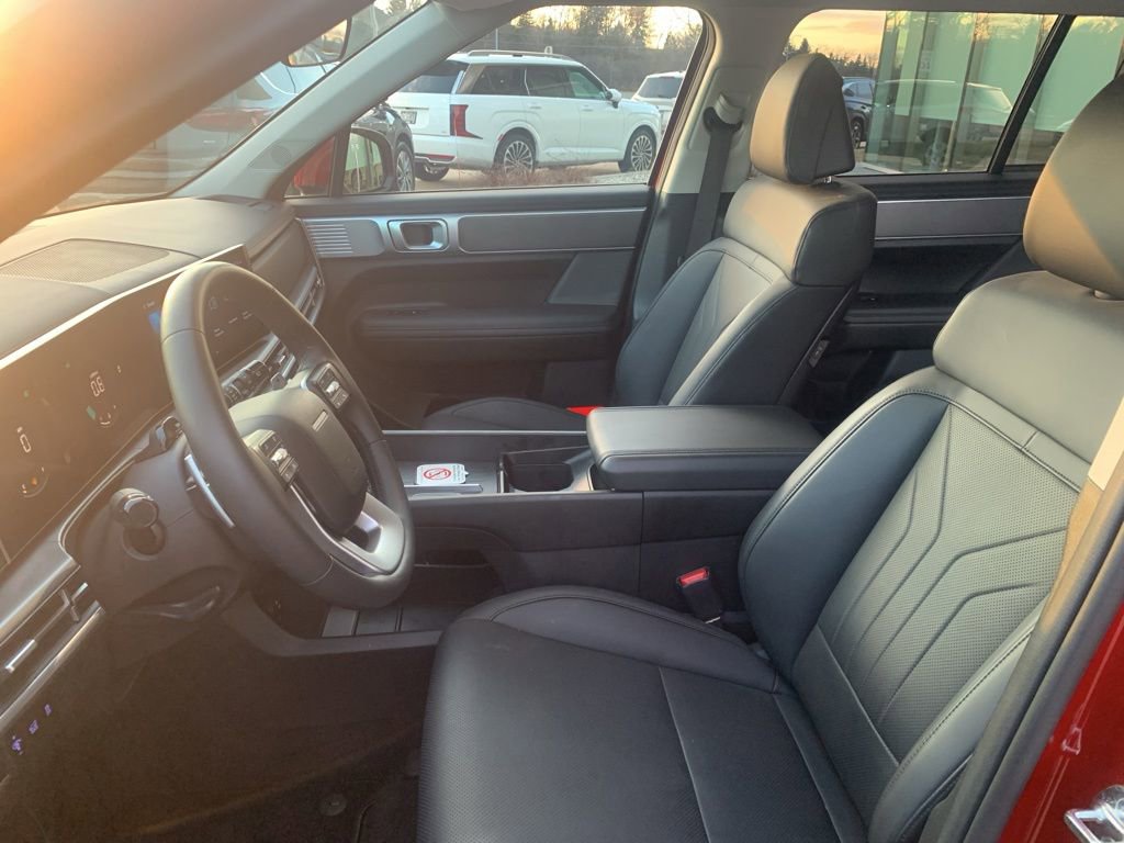 Used 2025 Hyundai Santa Fe SEL image 14