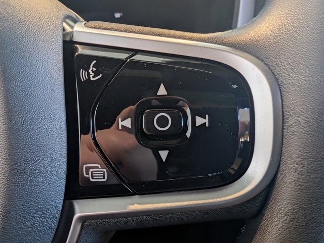 New 2026 Volvo V60 B5 Cross Country Ultra w/ Protection Package Premier image 18