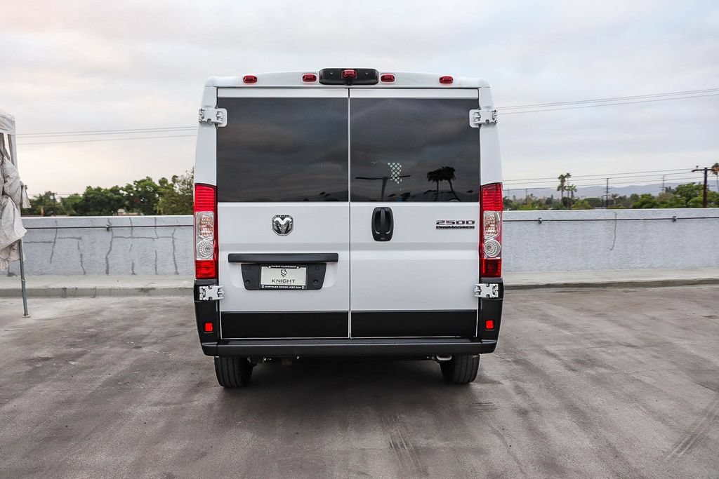 Used 2025 RAM ProMaster 2500 FWD image 8