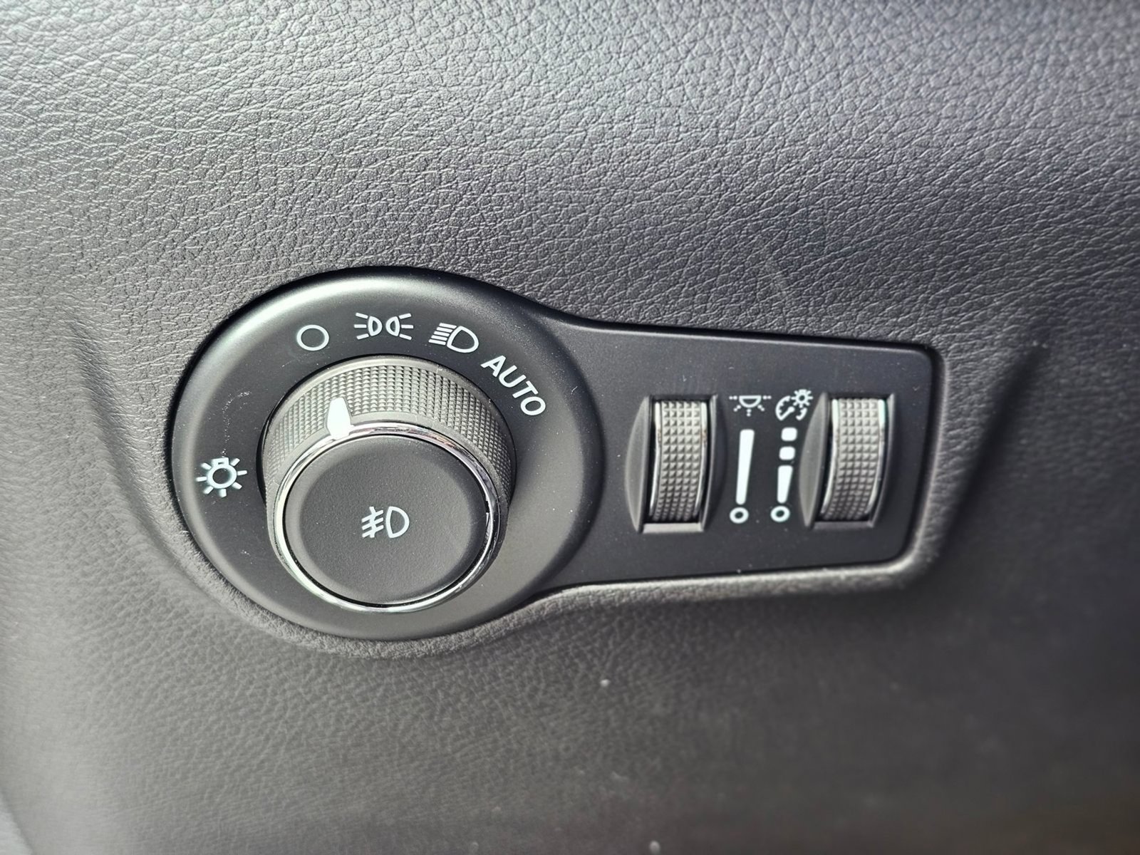 New 2026 Jeep Compass Trailhawk AWD/4WD image 16