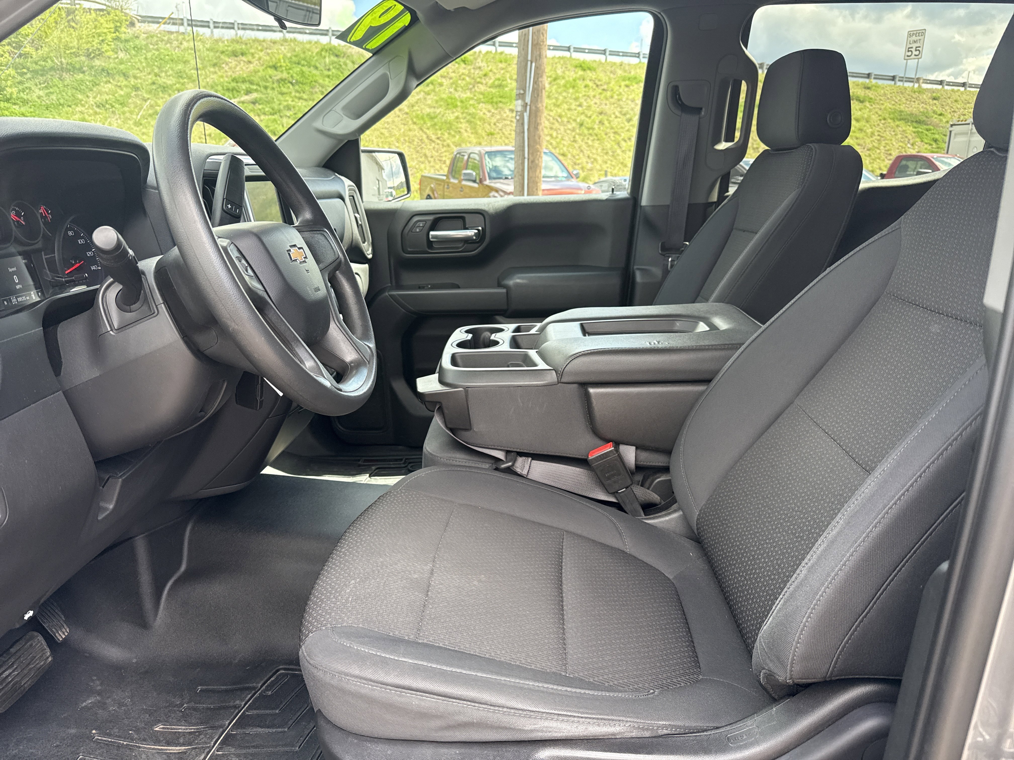 Used 2019 Chevrolet Silverado 1500 Custom w/ Custom Value Package image 12