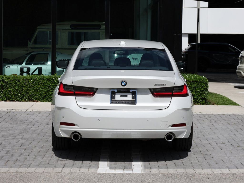 Used 2024 BMW 330i Sedan w/ Premium Package image 6