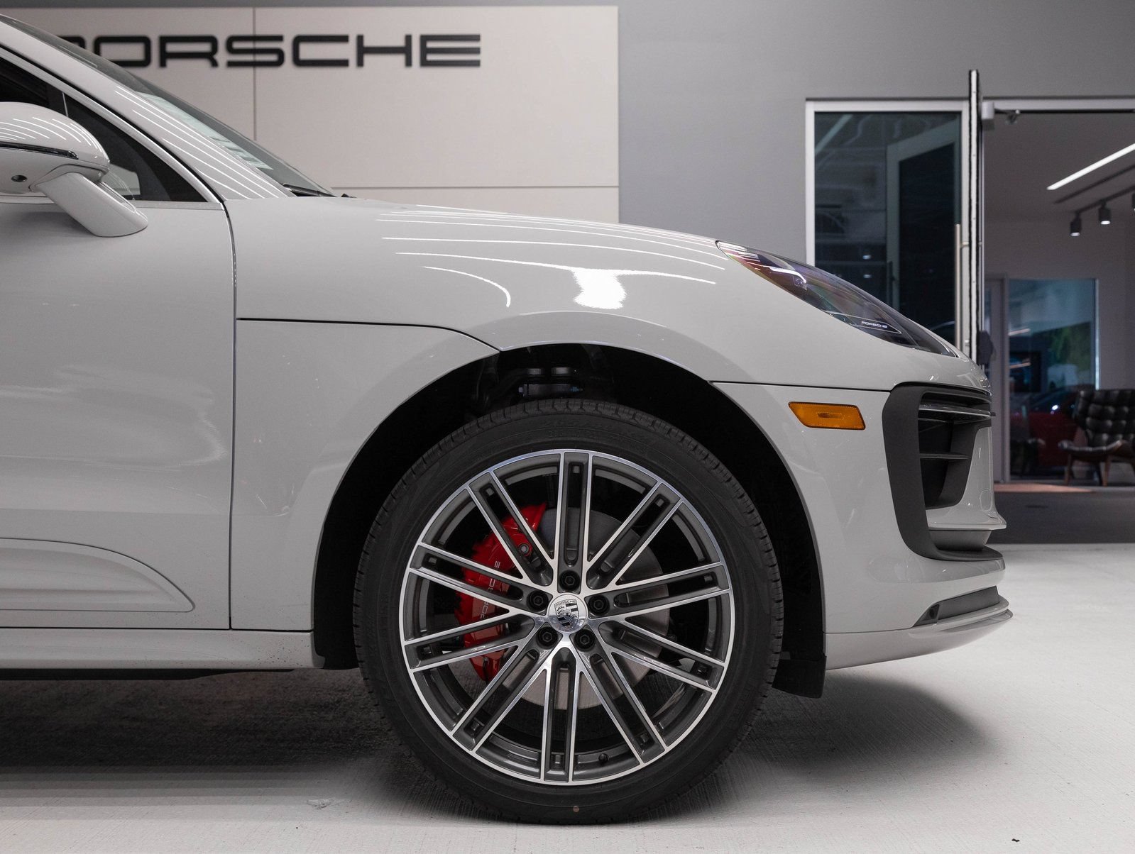 Certified 2026 Porsche Macan S AWD/4WD image 11