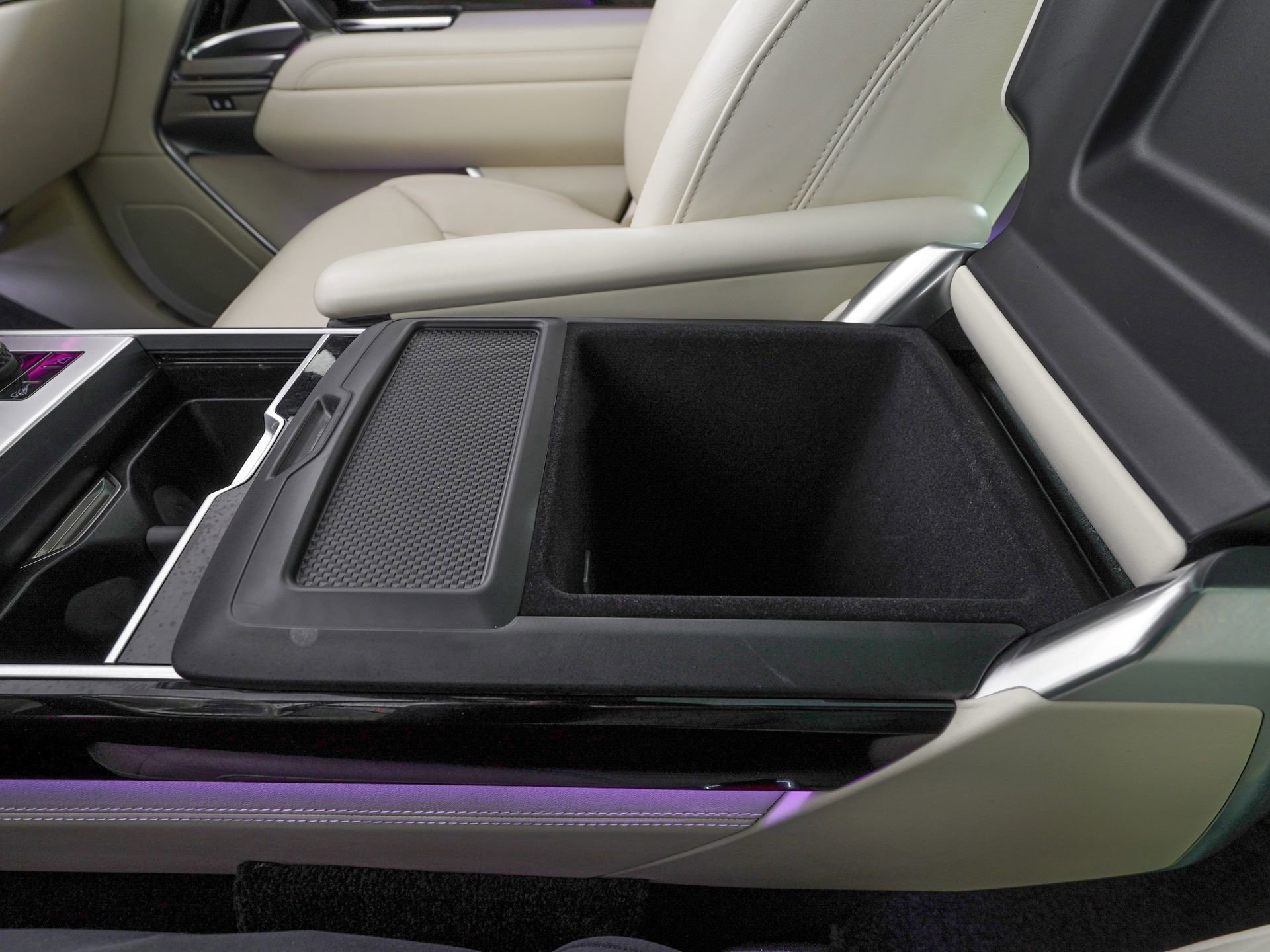 Used 2023 Land Rover Range Rover SE image 17