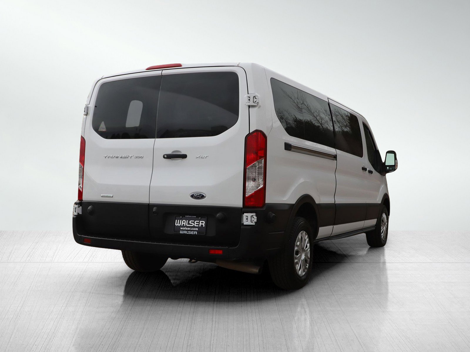 Used 2024 Ford Transit 350 XLT image 5