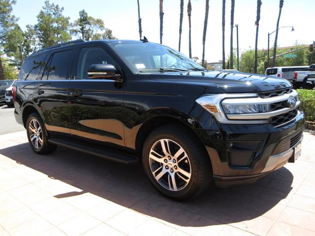 Used 2024 Ford Expedition XLT RWD image 6