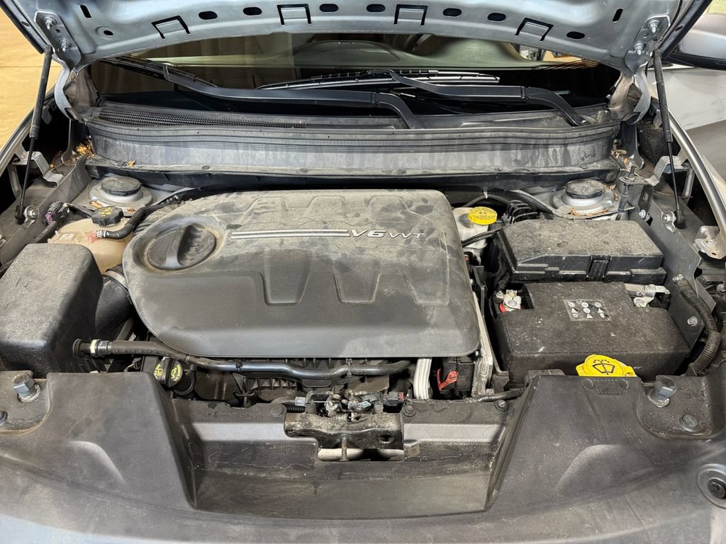 Used 2017 Jeep Cherokee Limited AWD/4WD image 27