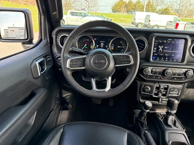 Used 2023 Jeep Wrangler Unlimited Sahara w/ Cold Weather Group image 19