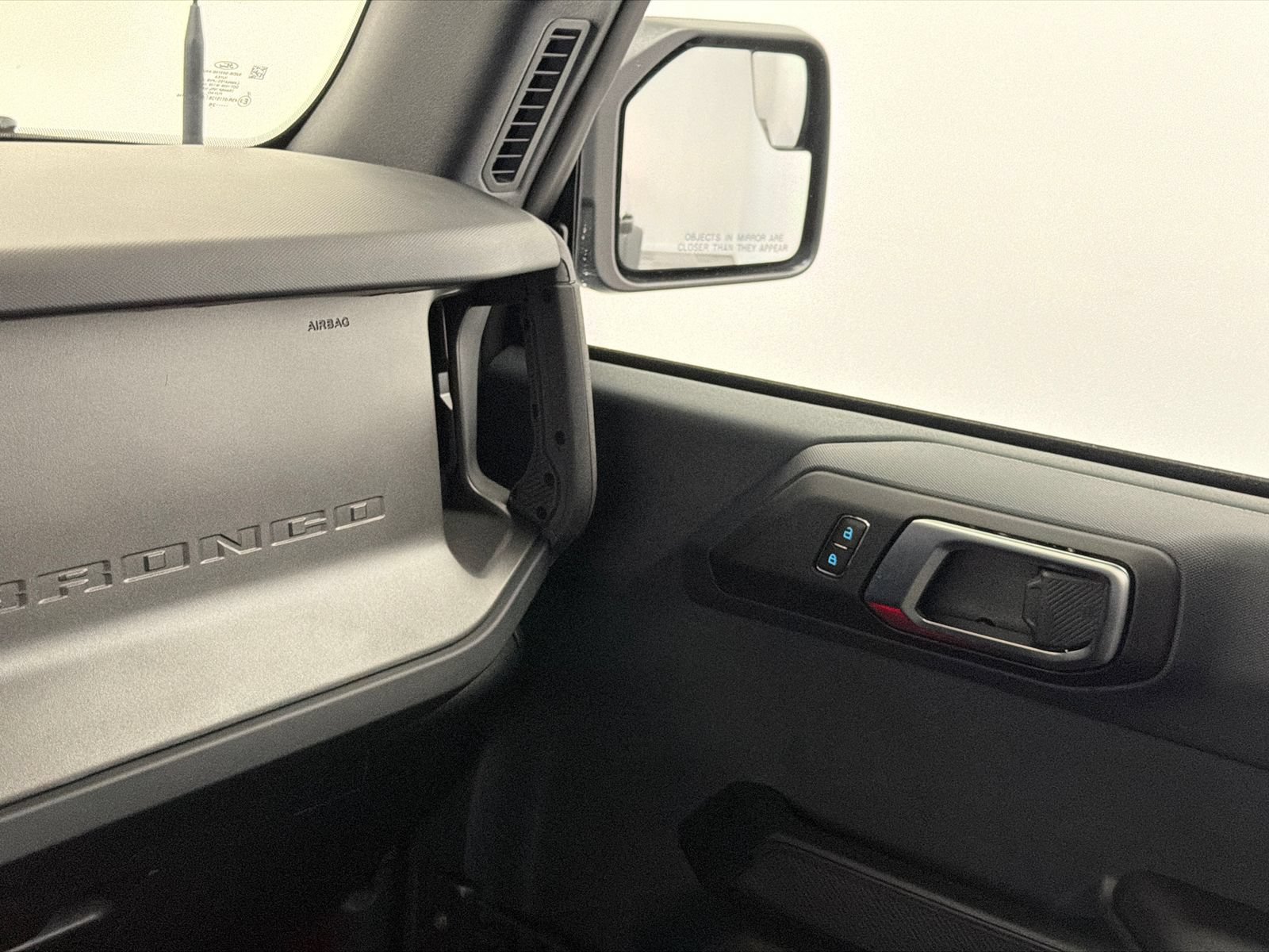 Used 2025 Ford Bronco 4-Door AWD/4WD image 29