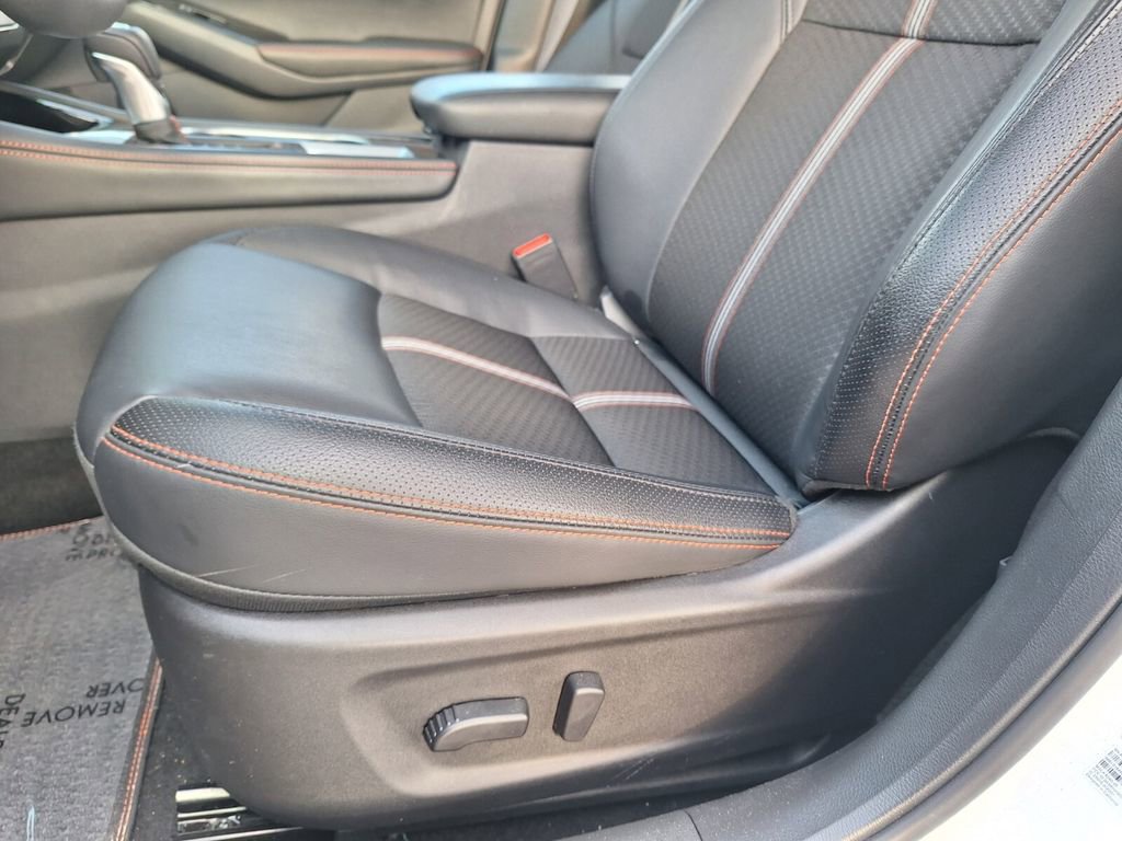 Certified 2025 Nissan Altima 2.5 SR image 10