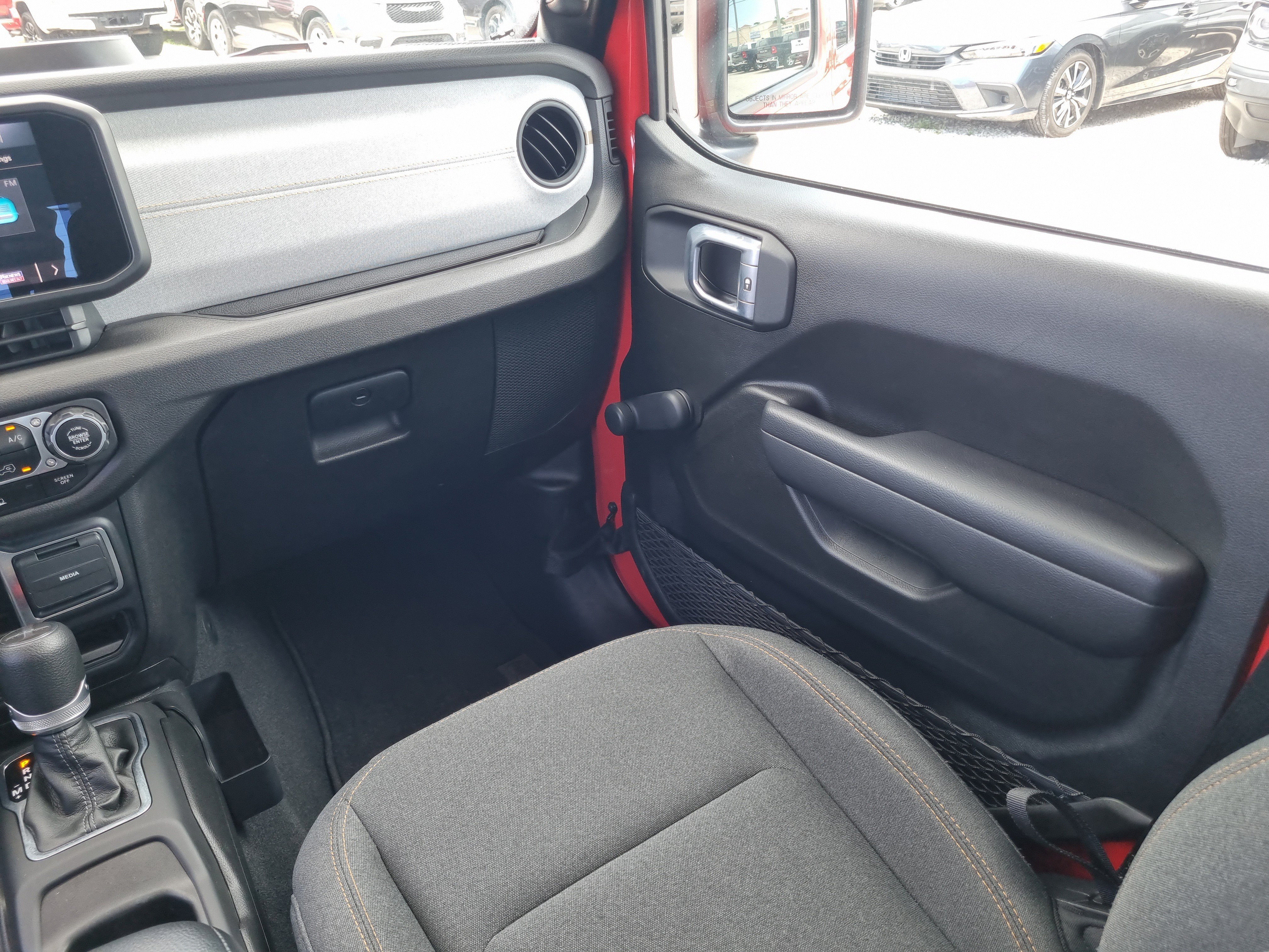 Used 2024 Jeep Gladiator Sport AWD/4WD image 15