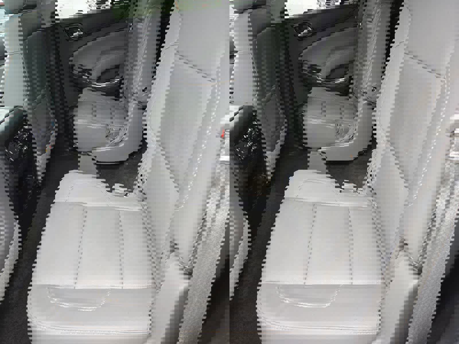 Used 2015 Chevrolet Tahoe LT image 18