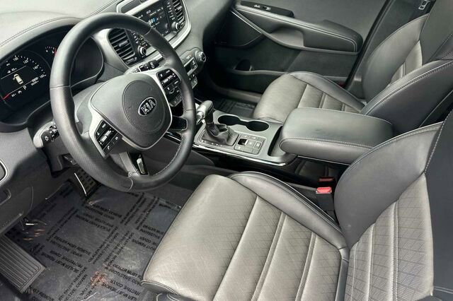 Used 2019 Kia Sorento SX image 10