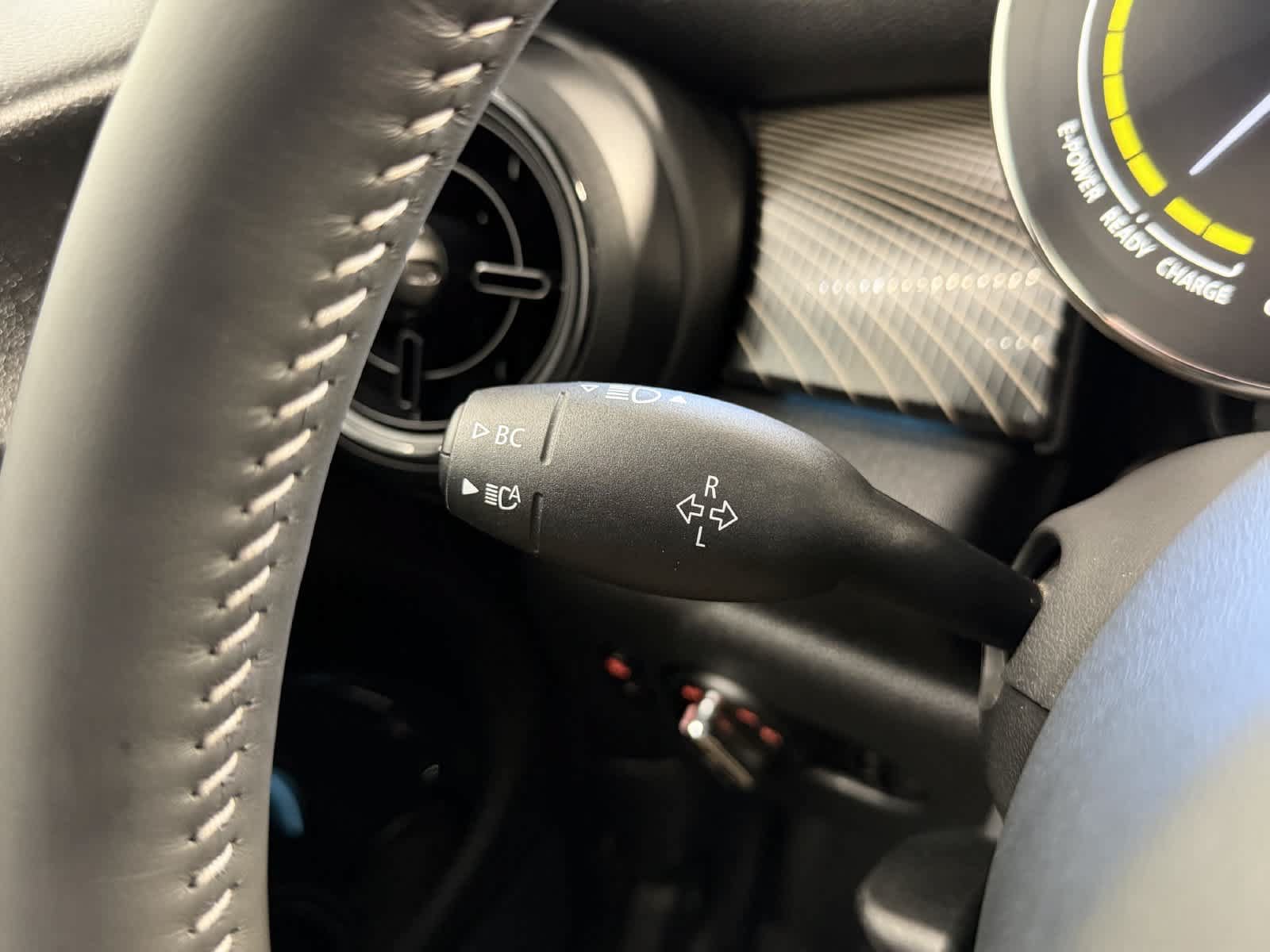 Used 2024 MINI Cooper SE w/ MINI Resolute Edition FWD image 16