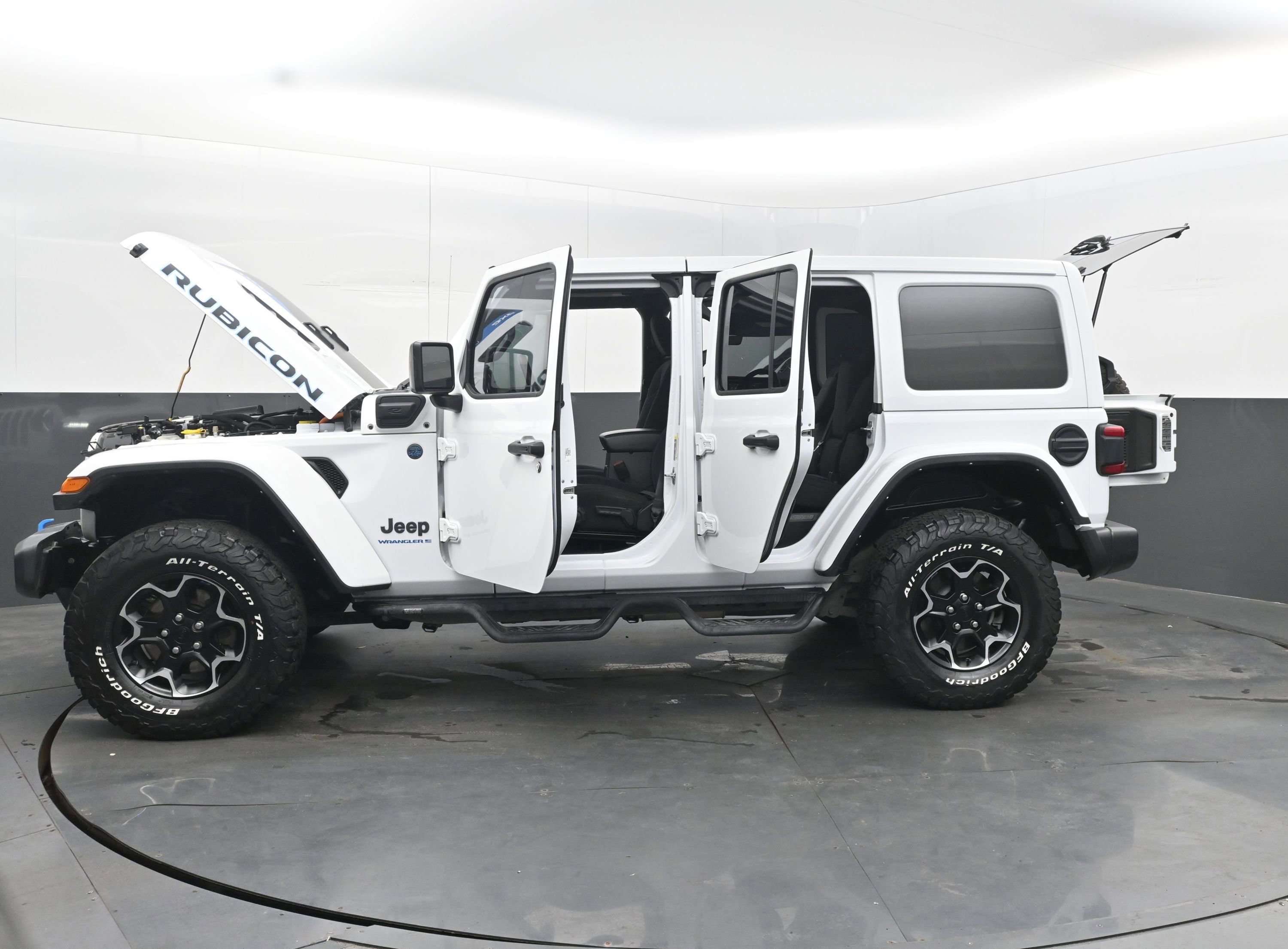 Used 2023 Jeep Wrangler Unlimited Rubicon 4xe w/ Cold Weather Group image 45
