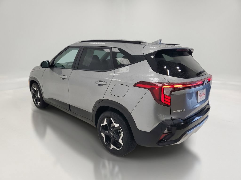 Used 2025 Kia Seltos S image 5