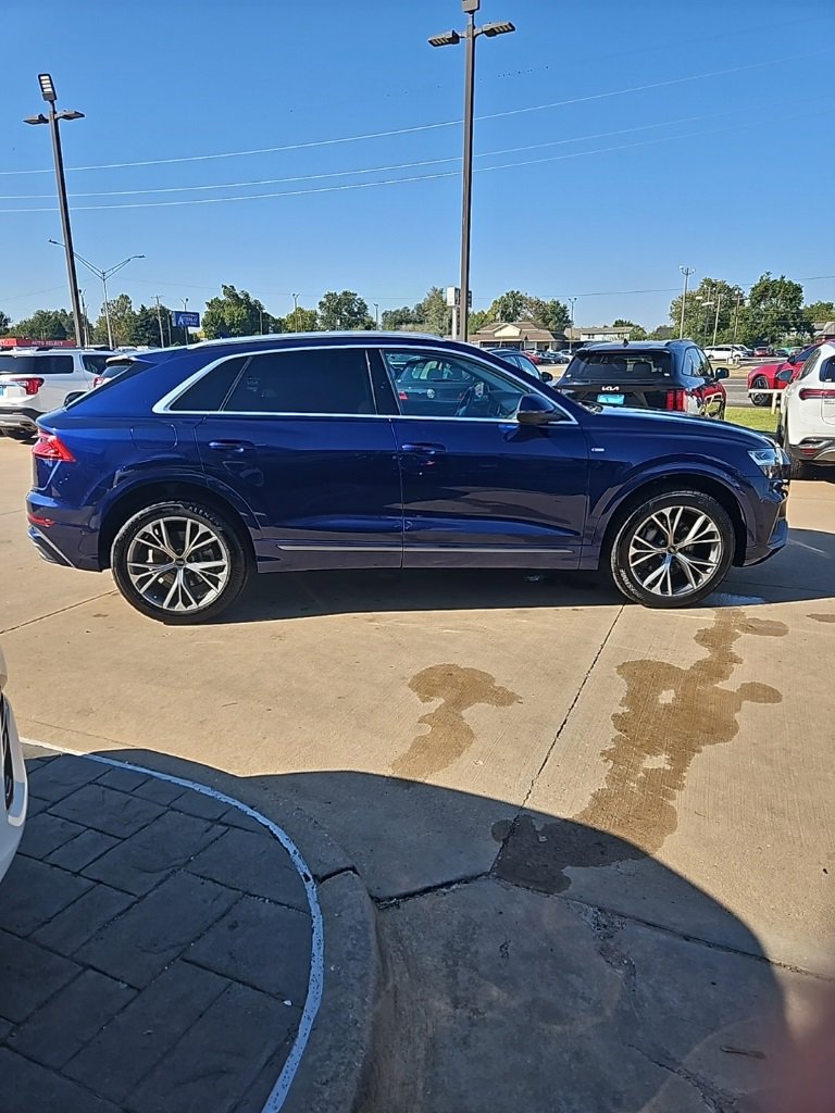 Used 2022 Audi Q8 Premium Plus w/ Premium Plus Package image 4