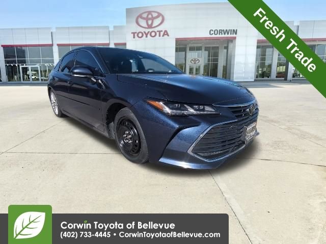 Used 2019 Toyota Avalon Limited w/ Advanced Safety Package image 1