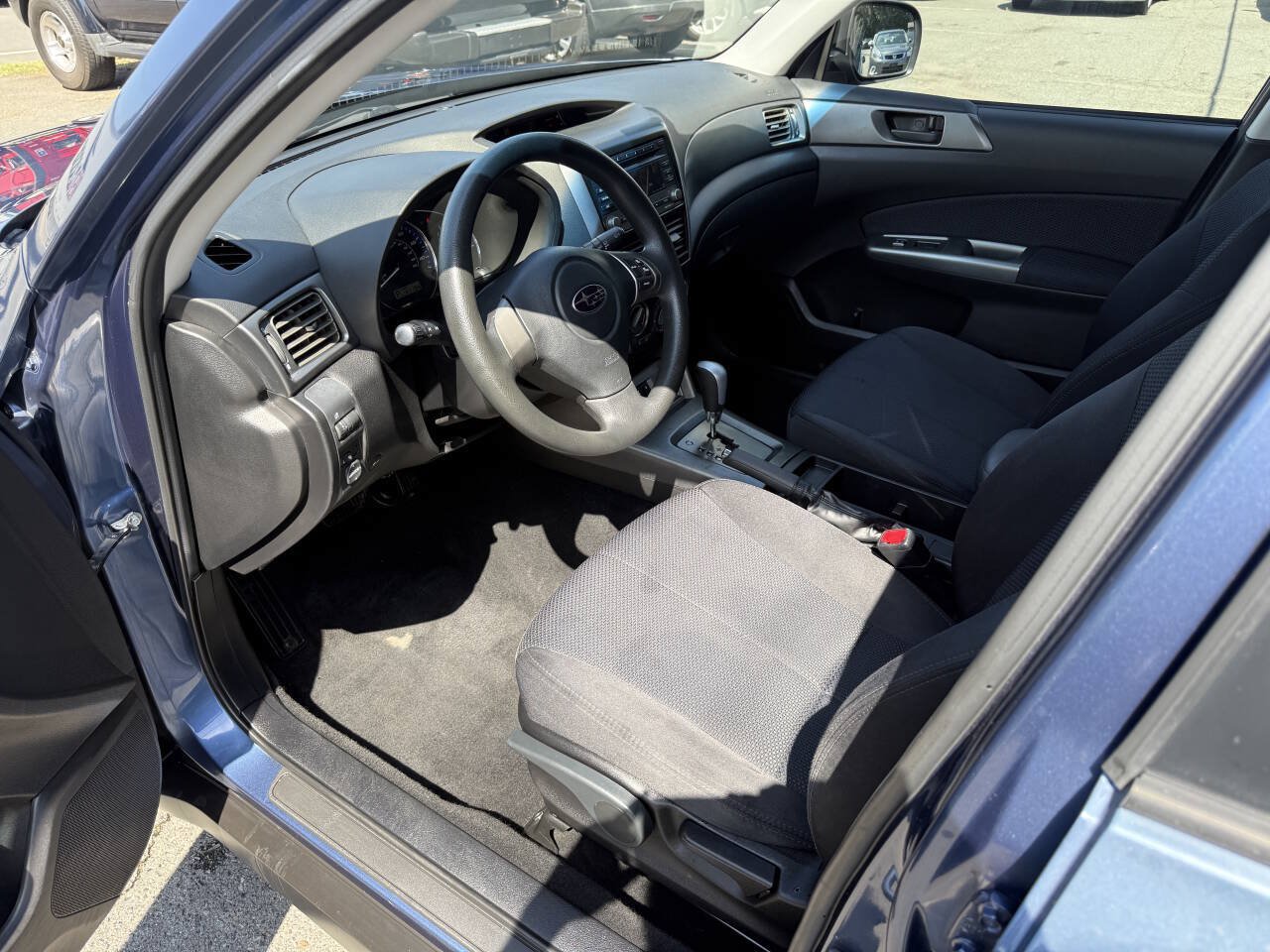 Used 2012 Subaru Forester 2.5X w/ Alloy Wheel Pkg AWD/4WD image 8