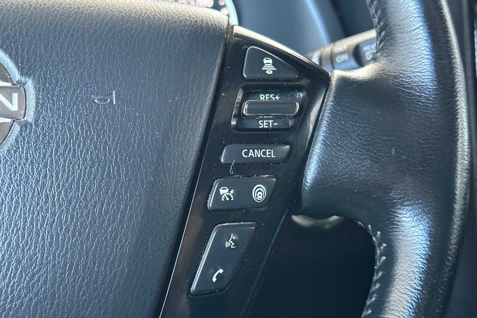 Used 2022 Nissan Armada SL RWD image 34