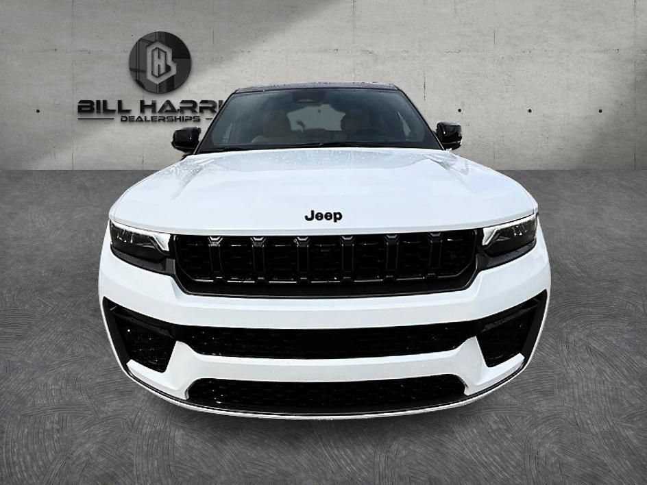 New 2026 Jeep Grand Cherokee Summit w/ Obsidian Package AWD/4WD image 2