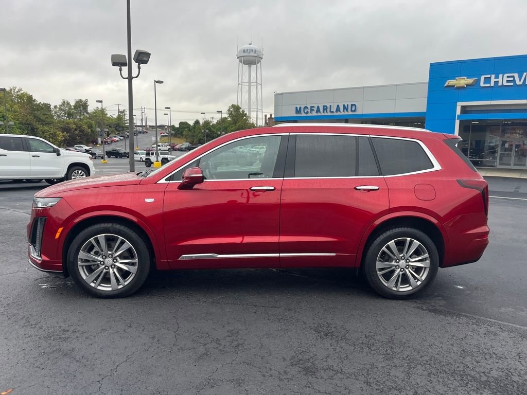 Used 2024 Cadillac XT6 Premium Luxury image 2