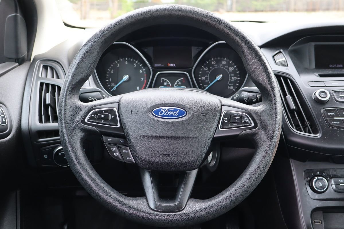 Used 2016 Ford Focus SE FWD image 18