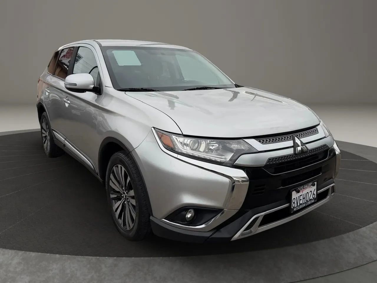 Used 2019 Mitsubishi Outlander SE image 5