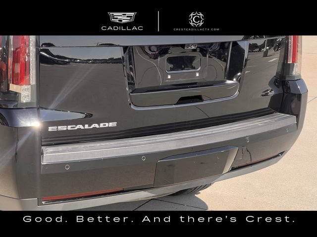Used 2020 Cadillac Escalade Luxury AWD/4WD image 6