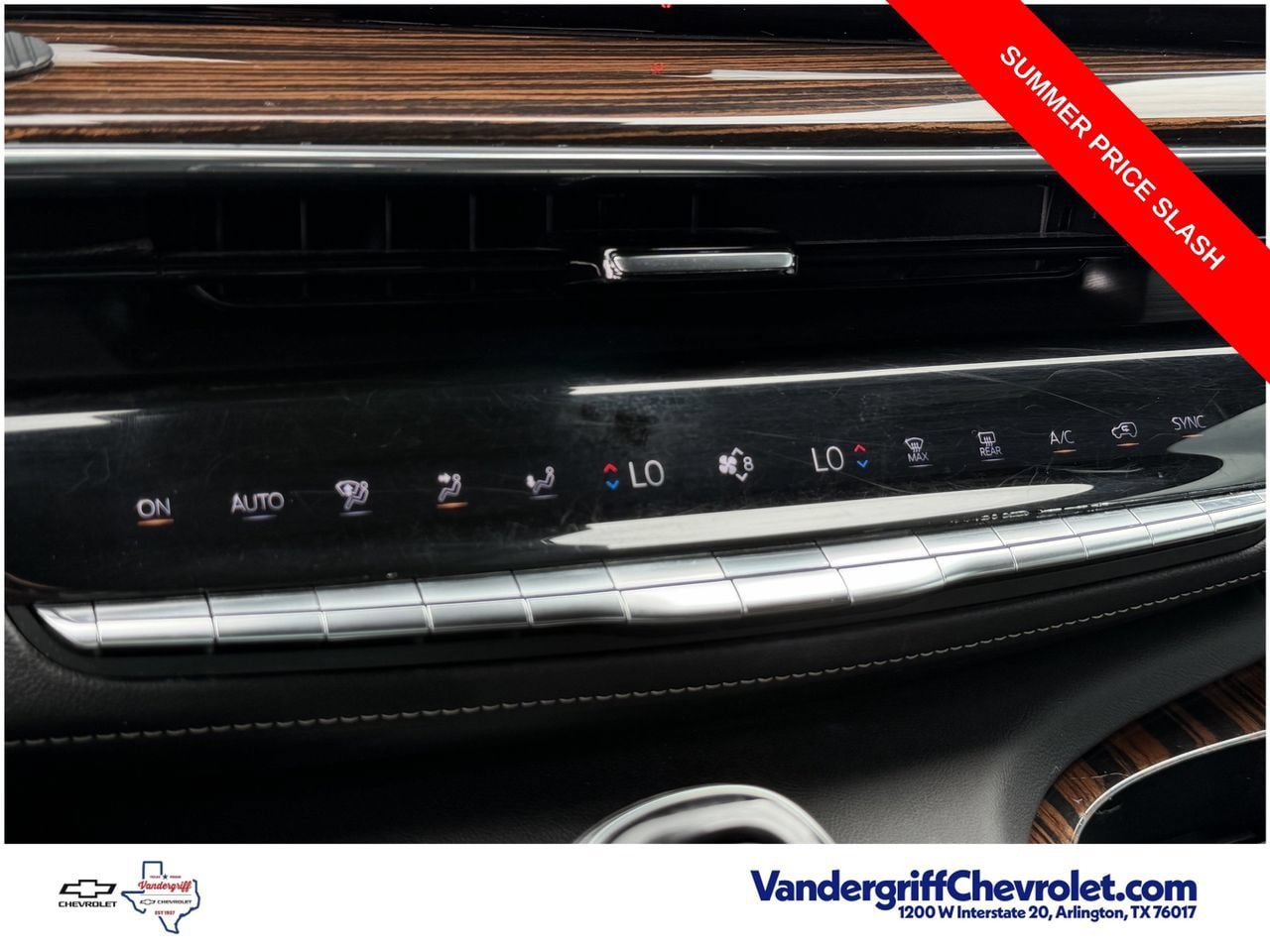 Certified 2023 Cadillac Escalade Premium Luxury w/ LPO, Floor Liner Package AWD/4WD image 18