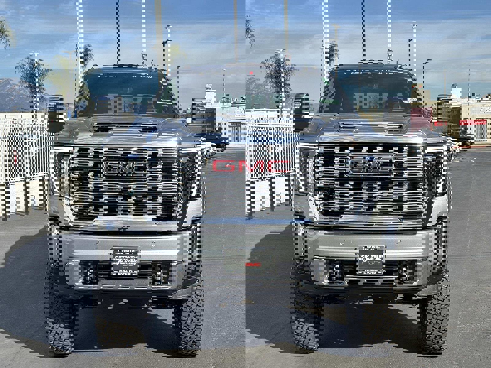 New 2026 GMC Sierra 2500 Denali w/ Denali Reserve Package image 2