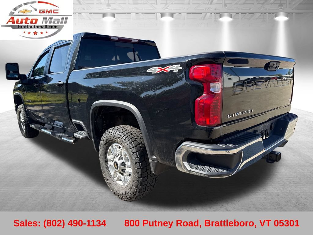 Used 2024 Chevrolet Silverado 2500 LT w/ Convenience Package AWD/4WD image 3