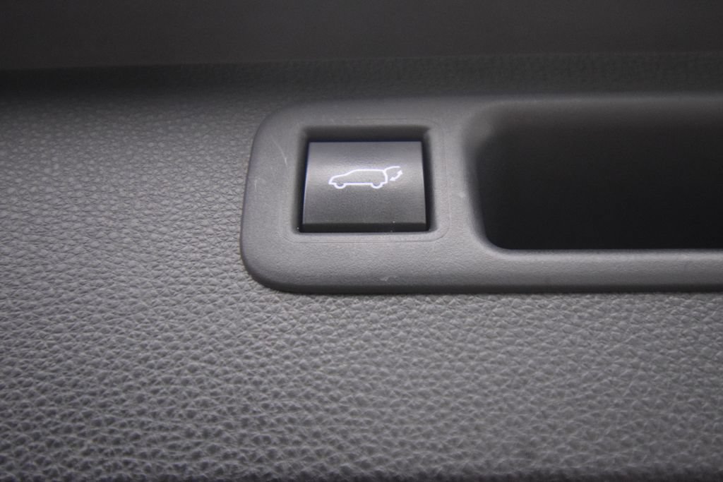 Used 2020 Toyota Highlander Platinum AWD/4WD image 33