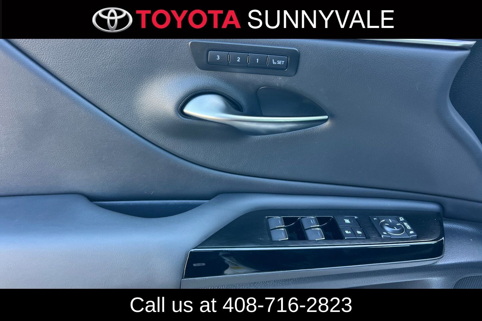 Used 2025 Lexus ES 300h w/ Premium Package image 15