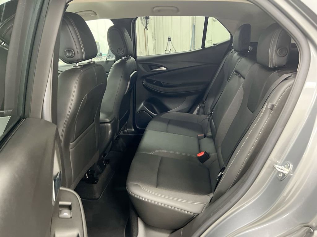 Used 2023 Buick Encore GX Select w/ Sport Touring Package FWD image 22