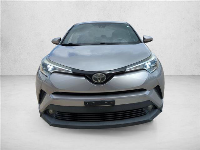 Used 2018 Toyota C-HR XLE FWD image 2