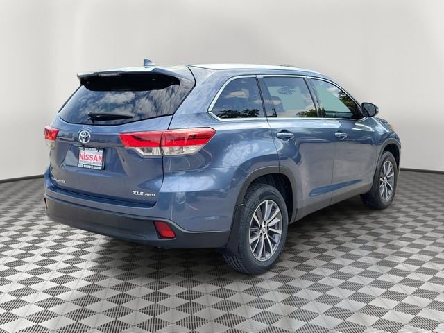 Used 2019 Toyota Highlander XLE image 2