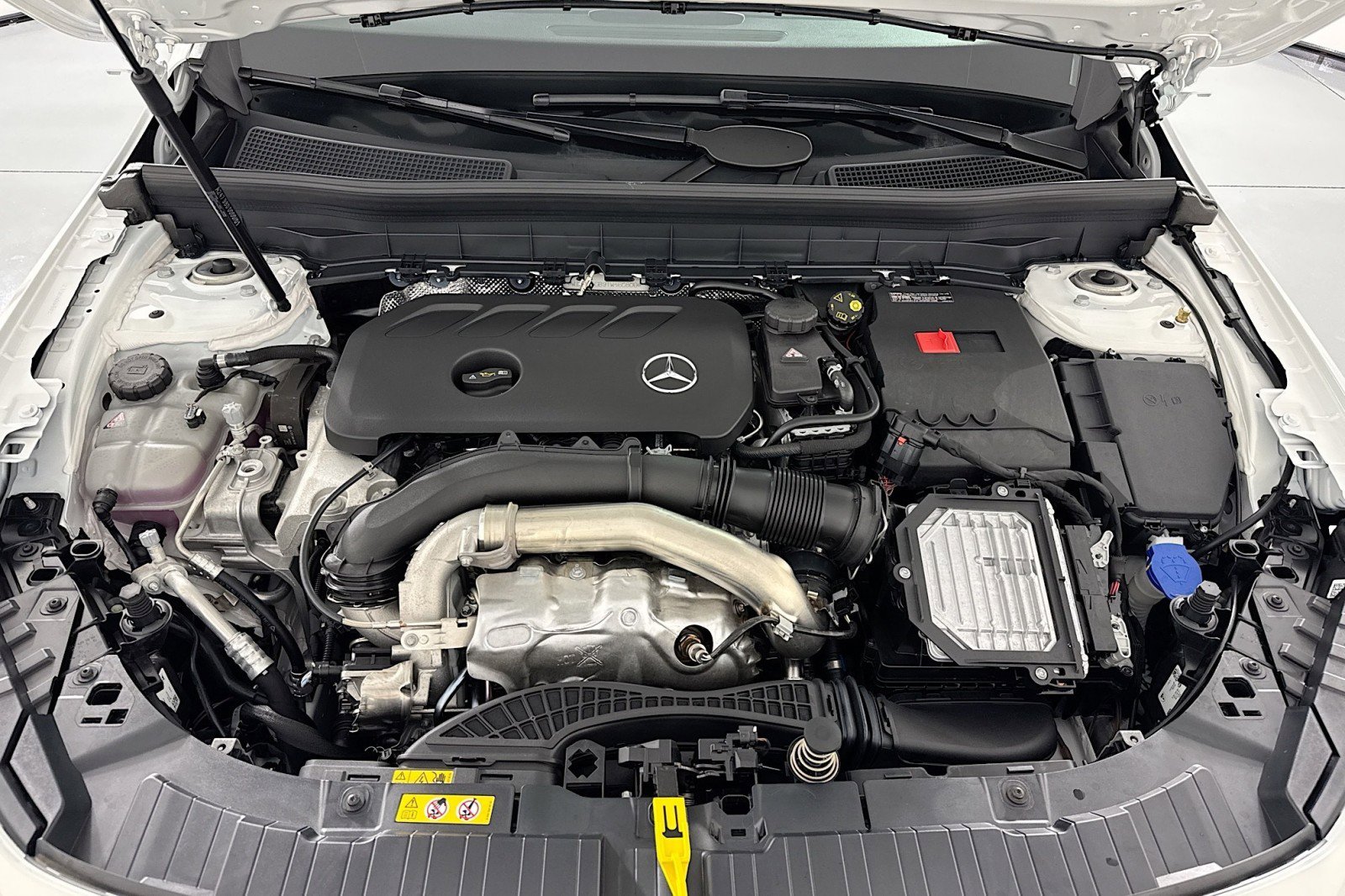 New 2026 Mercedes-Benz GLB 250 image 10