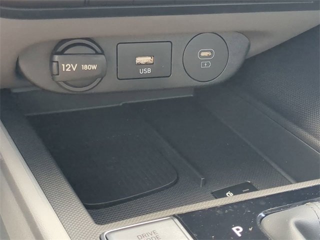 New 2025 Hyundai Elantra SEL image 21