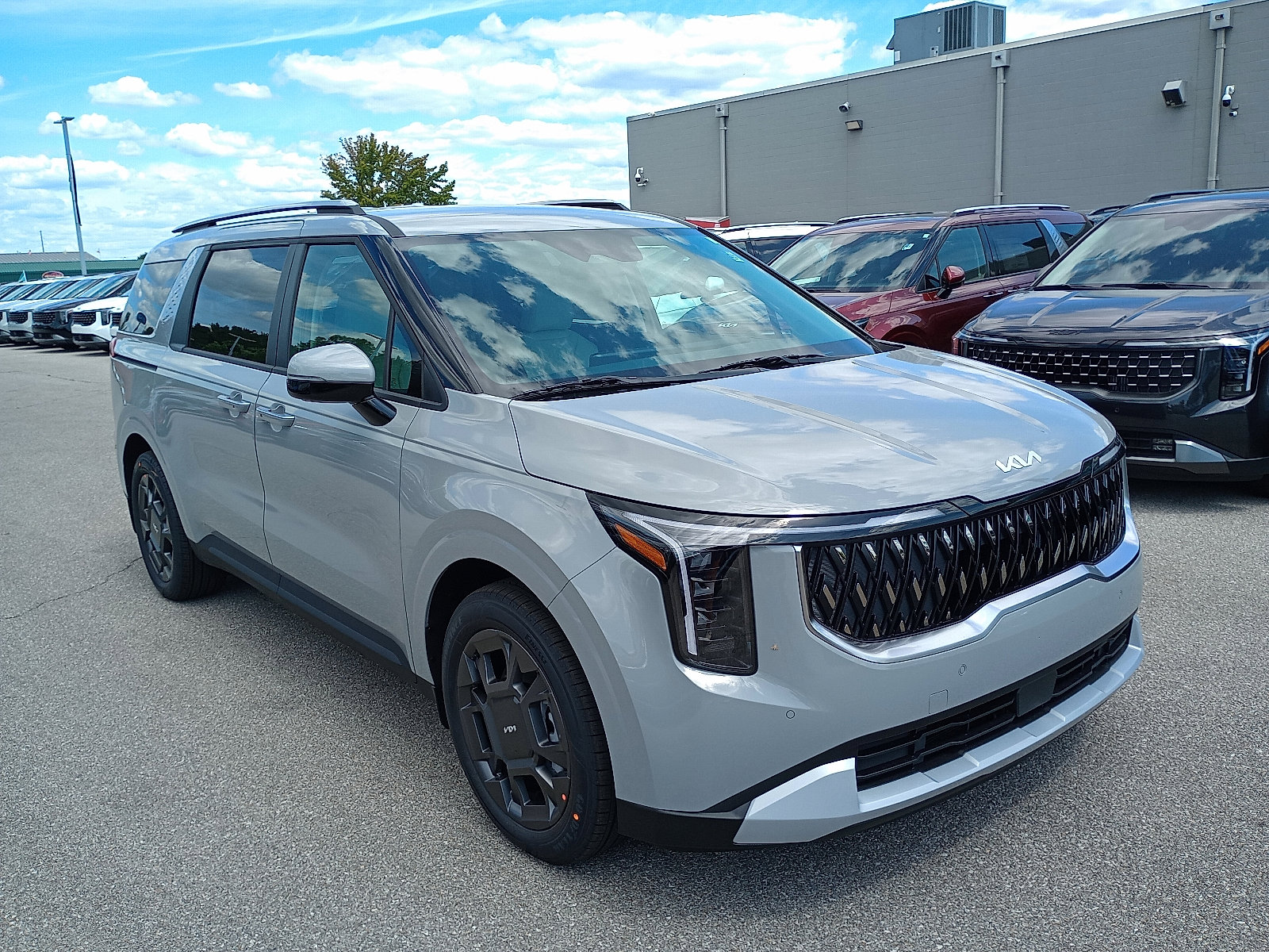 New 2026 Kia Carnival EX