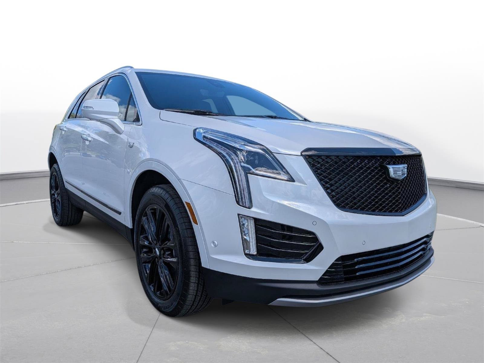 New 2026 Cadillac XT5 Premium Luxury w/ LPO, ONYX Package AWD/4WD image 4