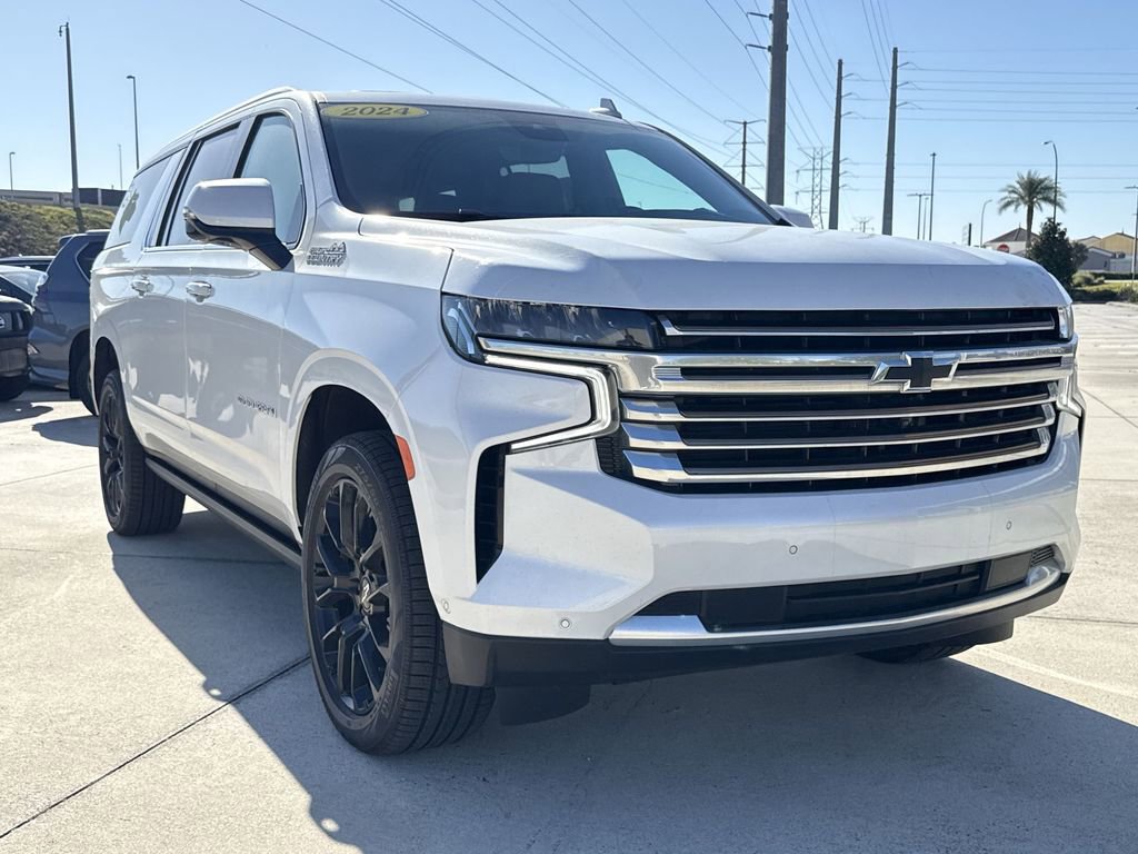 Used 2024 Chevrolet Suburban High Country w/ Advanced Technology Package AWD/4WD image 12