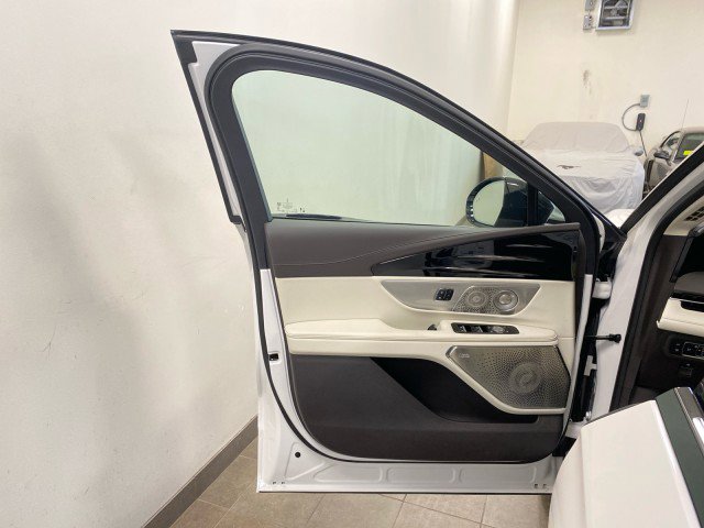 New 2026 Lincoln Nautilus Black Label image 14