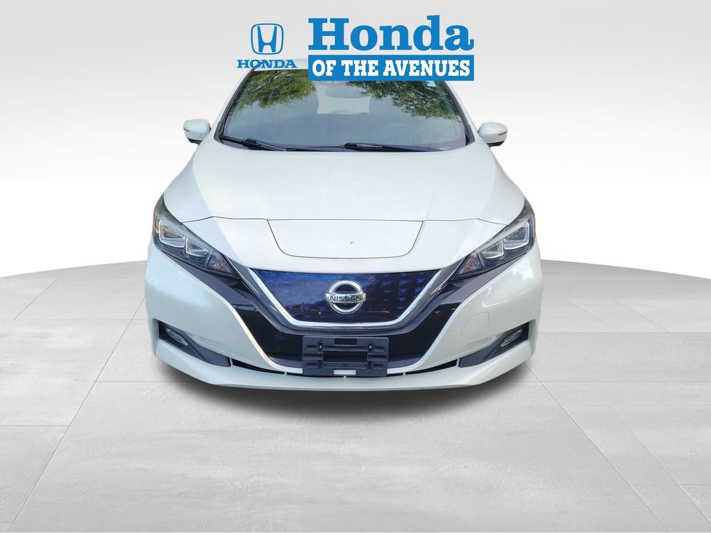 Used 2018 Nissan Leaf SL w/ SL Technology Package FWD image 2