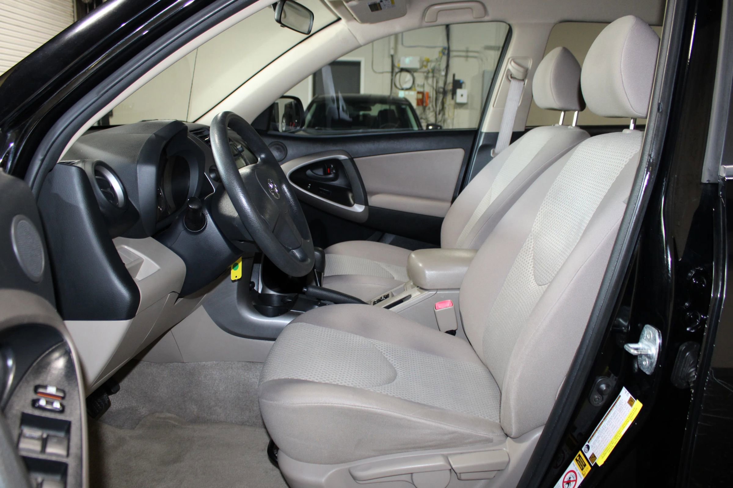 Used 2008 Toyota RAV4 2WD image 8