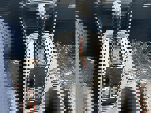 Certified 2025 Subaru Crosstrek 2.5i Limited w/ Crosstrek Mirror Package image 30